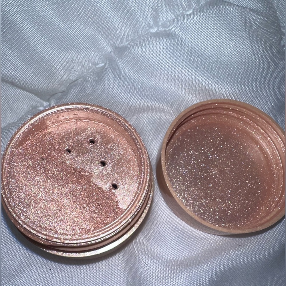 Kylie Cosmetics Loose highlighter - Fiji